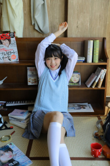 《丰满女学生》伦理hd